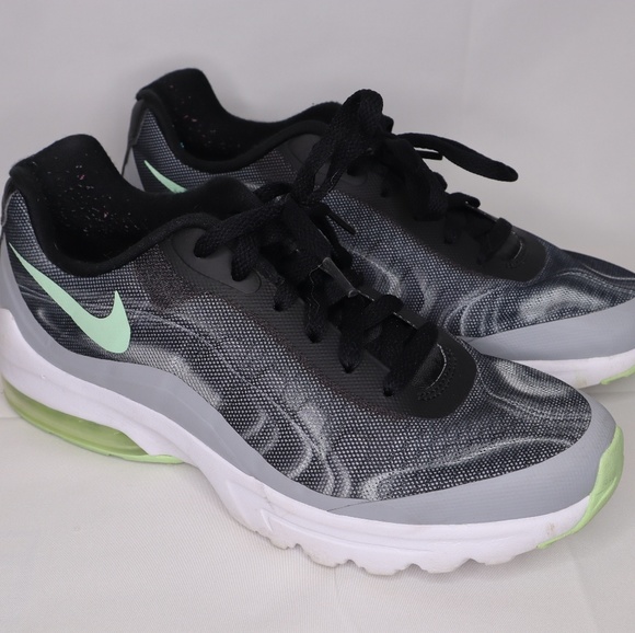 nike women's air max invigor running shoe
